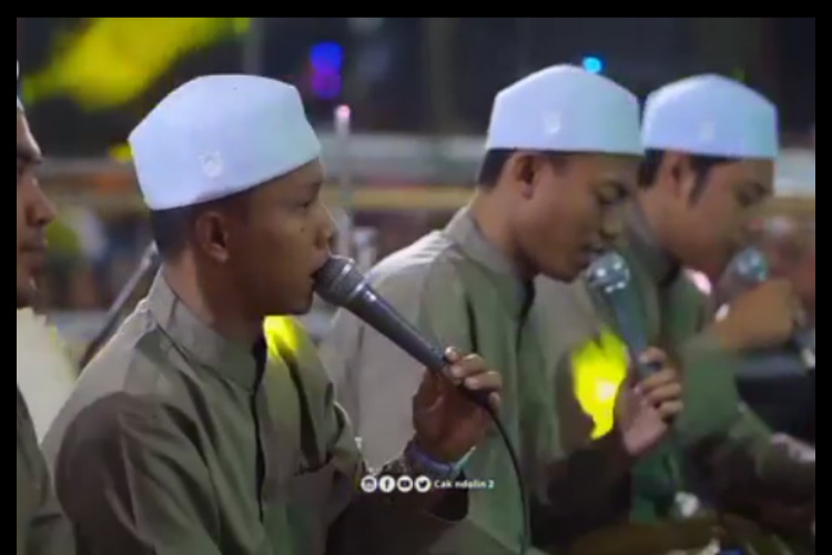 Lagu Sholawat Addinu Lana Menceritakan Kisah Agama Islam, Ini Lirik dan Terjemahannya