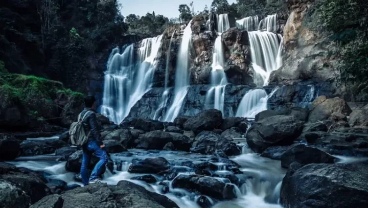 7-rekomendasi-wisata-populer-di-Jawa-Barat-cocok-untuk-nongkrong-768x434