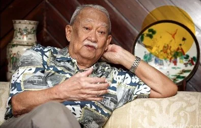 Profil Letjen Purn Solihin GP, Mantan Gubernur Jabar yang Meninggal Usia 97 Tahun
