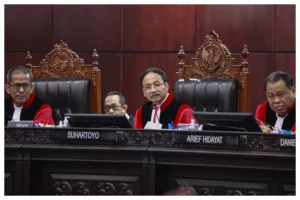 MK Tolak Permohonan Sengketa Pilpres 2024 Paslon 01 dan 03