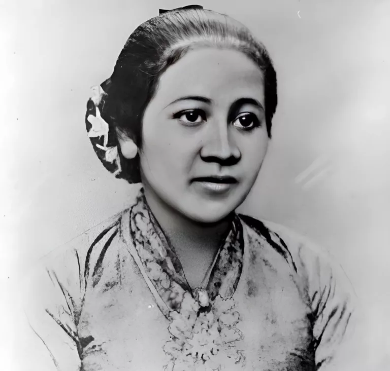 Kartini UGM Bersikap: Bangsa Ini Ditentukan MK Besok ! RA Kartini.