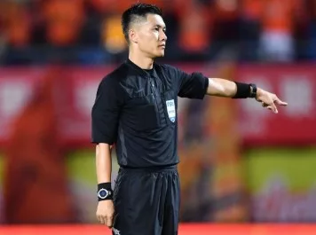 3 Keputusan Wasit Shen Yinhao yang Dianggap 'Rugikan' Timnas Indonesia di Semifinal AFC U23 Asian Cup 2024