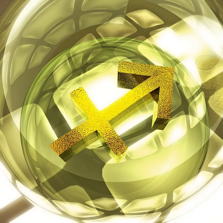 Ramalan Zodiak Sagitarius Asmara, Karir, dan Keuangan April 2024