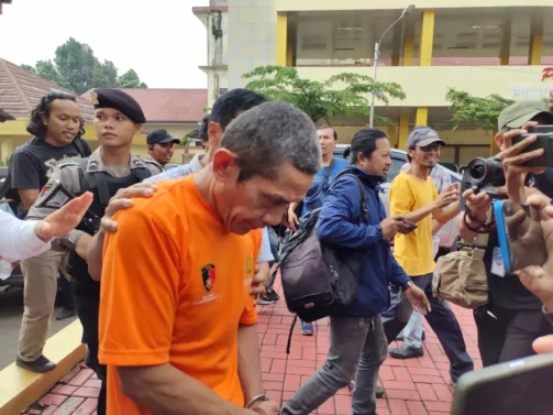 pria berbuat cabul kepasa 11 anak