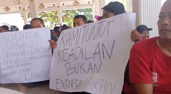 PKL kecewa