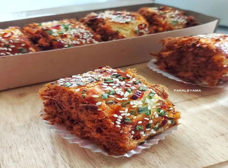 roti gulung abon