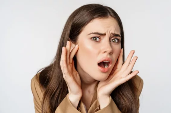 8 Kebiasaan Sehari-hari yang Membuat Wajah Keriput, Anak Muda Harus Tau!