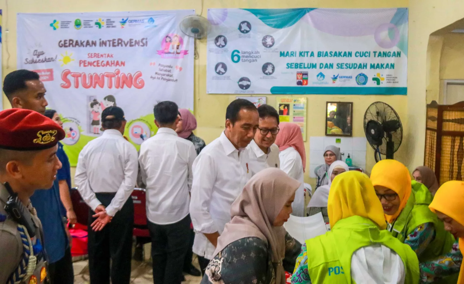 Kunjungi Posyandu, Presiden Tinjau Langsung Penurunan Angka Stunting di Bogor presiden joko widodo