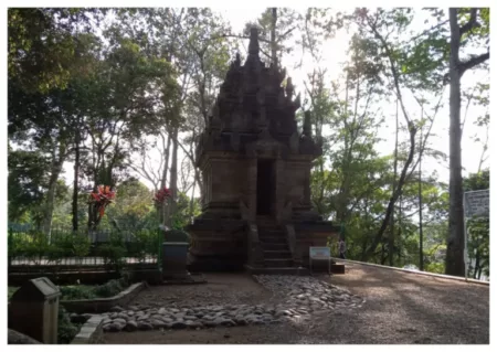 Wisata Edukasi Candi Cangkuang
