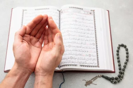 Lirik Sholawat Ya Badrotim: Teks Arab, Latin, dan Terjemahan Bahasa Indonesia Lirik sholawat Ya Badrotim dan terjemahannya