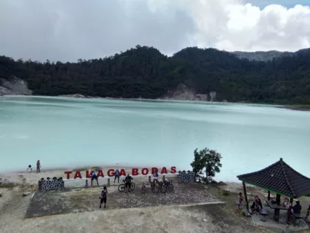Garut Terkenal Dengan Wisata Sumber Air Panas Alam, Ini 3 Lokasi yang Wajib Dikunjungi Wisata Air Panas di Garut
