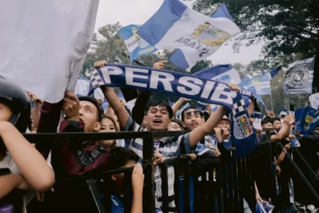 Kerusuhan Usai Laga PSIM vs Persib: 15 Bobotoh Luka, Bus Suporter Rusak Parah Bobotoh Persib