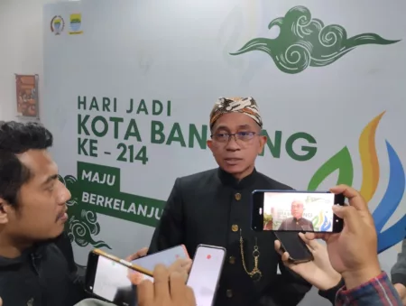 DPRD Dorong Pengentasan Kemiskinan di Usia ke-214 Kota Bandung Ketua DPRD Kota Bandung, Asep Mulyadi