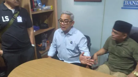 Wali Kota Bandung Terpilih Diminta Bersih-Bersih Birokrasi untuk Hindari Korupsi Walikota Bandung Terpilih, Muhammad Farhan