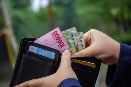 Generasi Z dan Milenial Terjebak Doom Spending Generasi Z dan Milenial Terjebak Doom Spending
