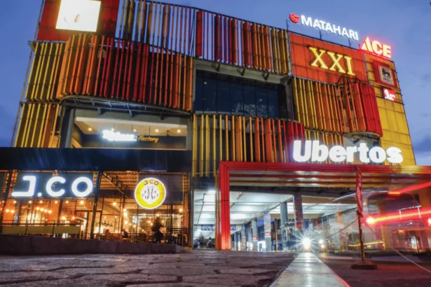 Ujung Berung Town Square: Tenant Kekinian Buat Nongkrong Asyik Belanja Seru! Ujung Berung Town Square (Ubertos)