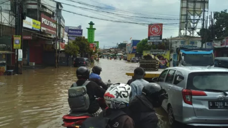 Danau Retensi Gagal Cegah Banjir di Dayeuhkolot, Tedy Minta Evaluasi Total Hingga Soal Engineering Danau Retensi Gagal Cegah Banjir di Dayeuhkolot, Tedy Minta Evaluasi Total