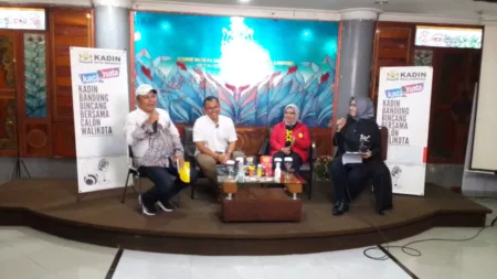 Ini Solusi Arfi-Yena dalam Mengentaskan Persoalan Pengangguran di Kota Bandung Calon walikota dan wakil Walikota Bandung pasang No Urut 4 Arfi Yena