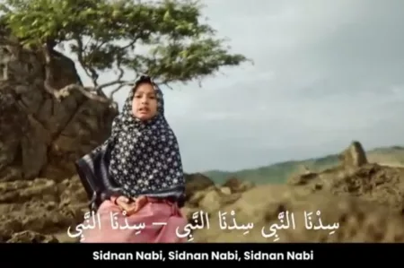 Lirik Sidnan Nabi: Teks Aran, Latin, dan Terjemahan Bahasa Indonesianya Lirik Sidnan Nabi dan terjemahan Bahasa Indonesianya