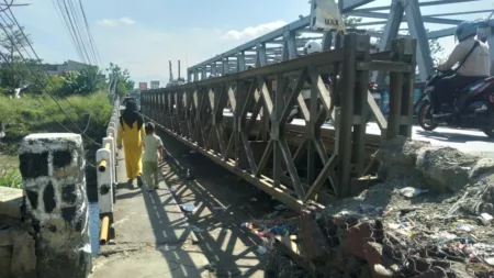 Jembatan Dayeuhkolot, Karya Ukar Bratakusumah yang Terlupakan Pemprov Jabar Kondisi Jembatan Dayeuhkolot Kabupaten Bandung Jawa Barat