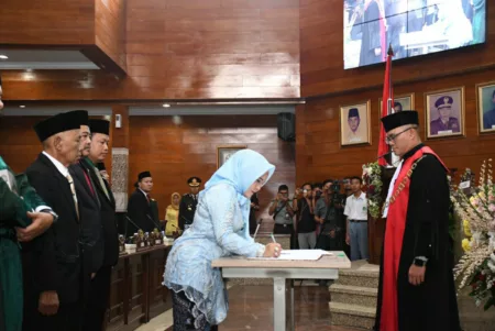 Daddy Rohanandi Bangga Gerindra Lahirkan Perempuan Pertama yang Pimpin DPRD Indramayu Pelantikan Kiki Zakiyah, jadi Wakil Ketua DPRD Kabupaten Indramayu