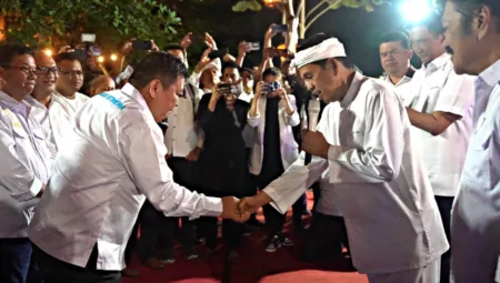 Ketua AAIB Otto Hasibuan Dukung Pasangan Dedi Mulyadi-Erwan Setiawan Dedi Mulyadi menerima Perwakilan AAIB