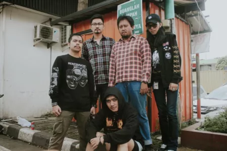 Taruk! Band Hardcore Bandung yang Berapi Api Taruk Band Hardcore Punk - @taruklebam