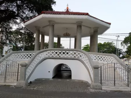 Beberapa Gedung Bersejarah Di Garut Masih Berdiri Tegak Bukti Sejarah Bangsa Babancong Garut tempat pidato kenegaraan kabupaten Garut