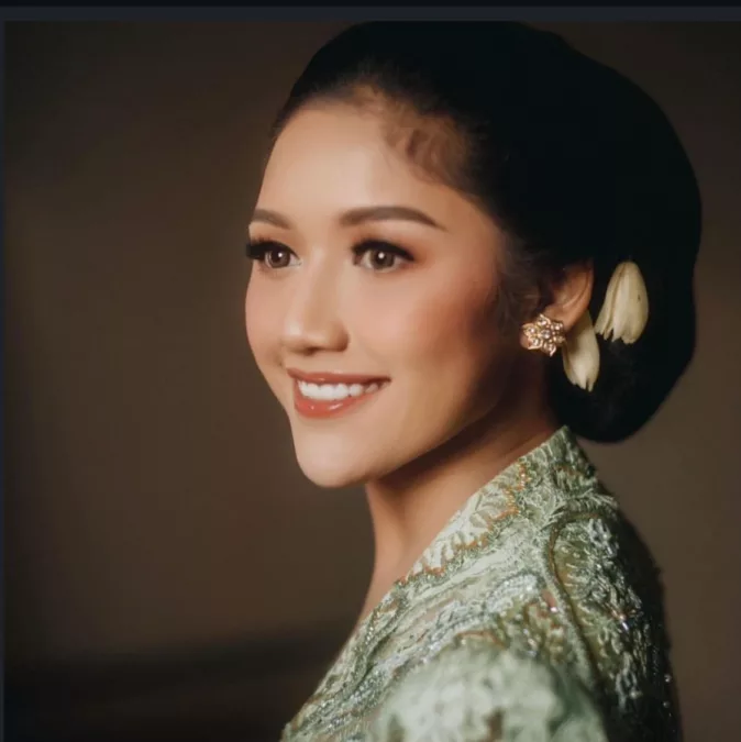 Erina Gudono Kembali Dibully Usai Pamer Makanan Erina Gudono Kembali Dibully Usai Pamer Makanan (@erinagudono)