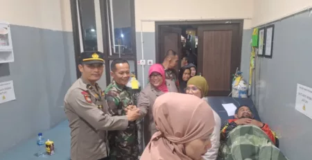 Tujuh Pendaki Gunung Godog yang Hilang Berhasil Ditemukan Selamat Pendaki hilang di Gunung Godog