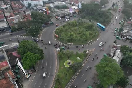 Bundaran Cibiru Bandung Kenapa Sering Macet? Ini Faktor-Faktor Penyebabnya Bundaran Cibiru Bandung Kenapa Sering Macet? Ini Faktor-Faktor Penyebabnya