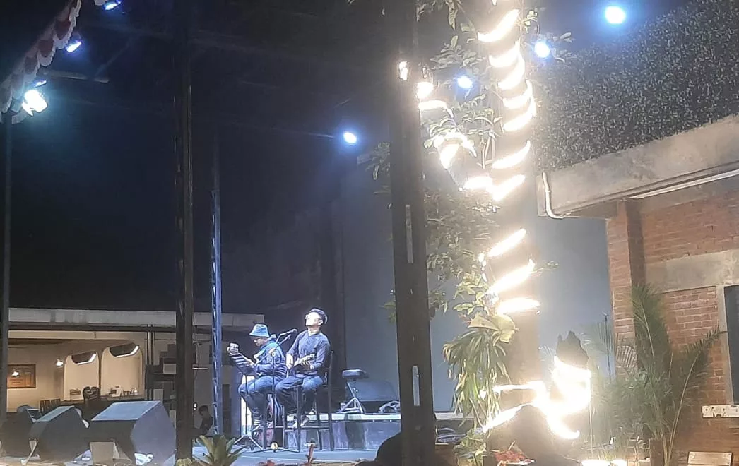 Cuman Cafe DREAMS Yang Mengadakan Live Musik di Bandung Setiap Hari!! (dokumen pribadi)