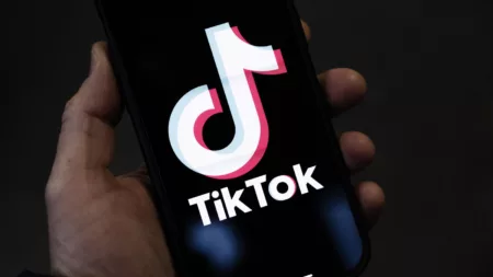 TikTok PHK Massal Karyawan di Malaysia: AI Gantikan Peran Manusia TikTok PHK Massal Karyawan di Malaysia