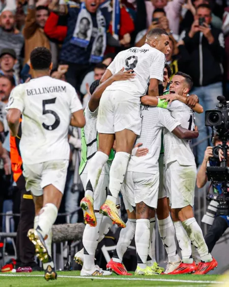 Klasemen Liga Champions Terbaru 23 Oktober 2024 Real Madrid bantai Borussia Dortmund dengan skor 5-2 pada lanjutan Liga Champions 2024/2025 Rabu (23/10/2024) dini hari WIB
