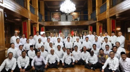 Siganteng Mayor Teddy Ada Dalam Foto Sederet Calon Menteri Prabowo Siganteng Mayor Teddy Ada Dalam Foto Sederet Calon Menteri Prabowo (@libraagirl_10)