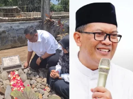 Ziarahi Makam Mang Oded, Cawalkot Haru Suandharu Bawa Oleh-oleh 5 Visi-misi untuk Kota Bandung Ziarahi Makam Mang Oded, Cawalkot Haru Suandharu Bawa Oleh-oleh 5 Visi-misi untuk Kota Bandung
