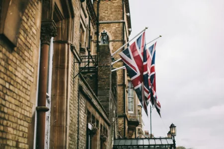 Sudah Tahu Perbedaan Inggris, Britania Raya, dan United Kingdom? Bendera United Kingdom (UK)