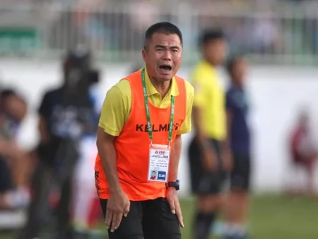 Pham Minh Duc Pelatih Vietnam : Indonesia Akan Kalah di Babak Ketiga Kualifikasi Piala Dunia 2026 Pham Minh Duc Pelatih Vietnam : Indonesia Akan Kalah di Babak Ketiga Kualifikasi Piala Dunia 2026
