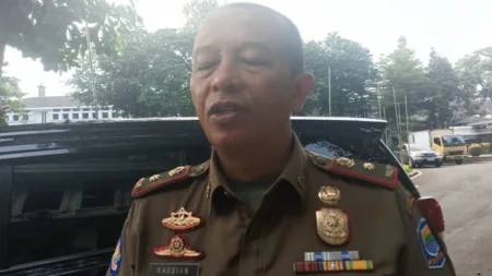 APK Paslon Pilkada Bikin Bandung Semerawut, Begini Penjelasan Satpol PP APK Paslon Pilkada Bikin Bandung Semerawut, Begini Penjelasan Satpol PP