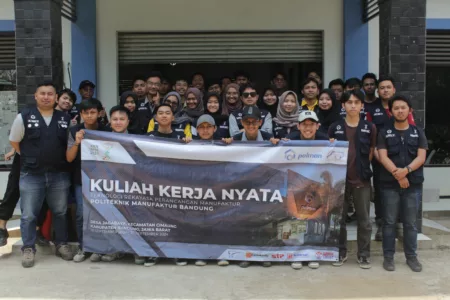 Mahasiswa Polman Bandung Gelar KKN Bertema Pengolahan Sampah Berkelanjutan di Desa Jagabaya Mahasiswa Polman Bandung Gelar KKN Bertema Pengolahan Sampah Berkelanjutan di Desa Jagabaya