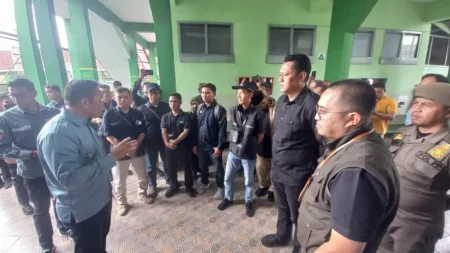 KPU Kota Tasikmalaya Pastikan Pencoblosan dan Penghitungan Suara Pilkada 2024 Berjalan Lancar KPU Kota Tasikmalaya Pastikan Pencoblosan dan Penghitungan Suara Pilkada 2024 Berjalan Lancar