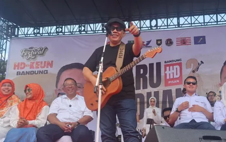 Lagu ‘Teteh’ Doel Sumbang Jadi Jingle Pilkada 2024 dan KPU Kota Bandung Lagu 'Teteh' Doel Sumbang Jadi Jingle Pilkada 2024 dan KPU Kota Bandung