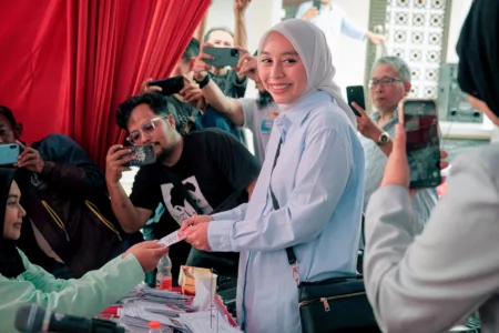 Quick Count Pilbup Garut 2024: Syakur-Putri Unggul Sementara dengan 67% Suara Quick Counr Pilbup Garut 2024: Syakur-Putri Unggul Sementara