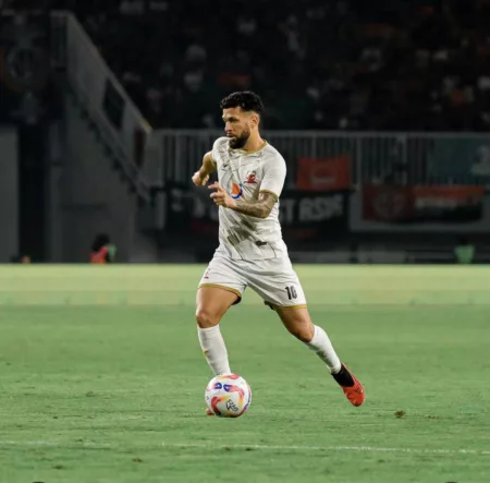 Madura United Tertinggal 1-3 dari Arema FC di Gelora Bangkalan Madura United