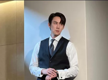 Profil dan Alur Karir Perjalanan Yoo Yeon Seok Pemeran Utama di Drakor When the Phone Rings Profil dan Alur Karir Perjalanan Yoo Yeon Seok Pemeran Utama di Drakor When the Phone Rings