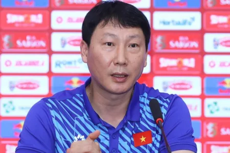 Pelatih Vietnam Dibuat Pusing Tujuh Keliling Oleh Shin Tae Yong Pelatih Vietnam Dibuat Pusing Tujuh Keliling Oleh Shin Tae Yong