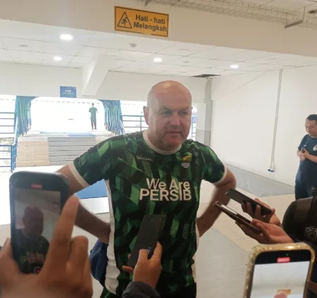 Henhen Herdiana Selalu Menjadi Sorotan, Hodak : Dia Melakukan Tugasnya Dengan Baik, Walau Henhen Herdiana Selalu Menjadi Sorotan, Hodak : Dia Melakukan Tugasnya Dengan Baik, Walau