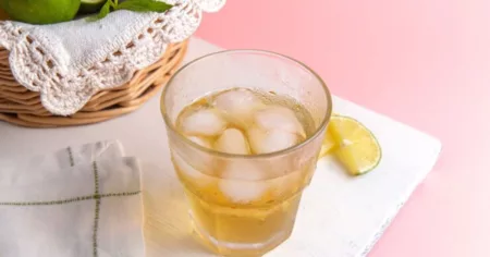 Es Teh Hijau Madu Viral! Begini Resep Bahan dan Cara Membuatnya Di Rumah Es teh hijau madu viral! begini resep dan cara membuatnya di rumah