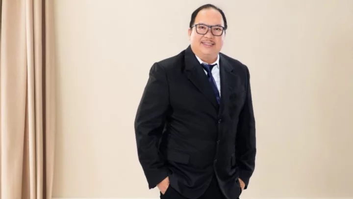 Tantangan Ekonomi dan Hukum di Indonesia Tahun 2025 Ketua Umum Forum Rakyat Indonesia Unggul Toddy Ardiansyah Prabu