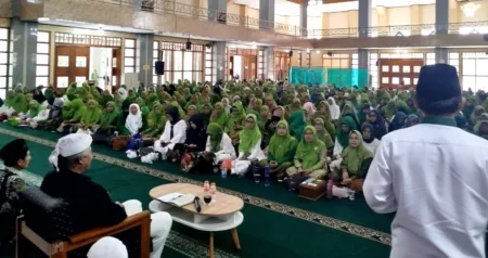 PCNU Garut Gelar Pengajian Budaya Islam Bersama Abah Anton Charliyan PCNU Garut Gelar Pengajian Budaya Islam Bersama Abah Anton Charliyan